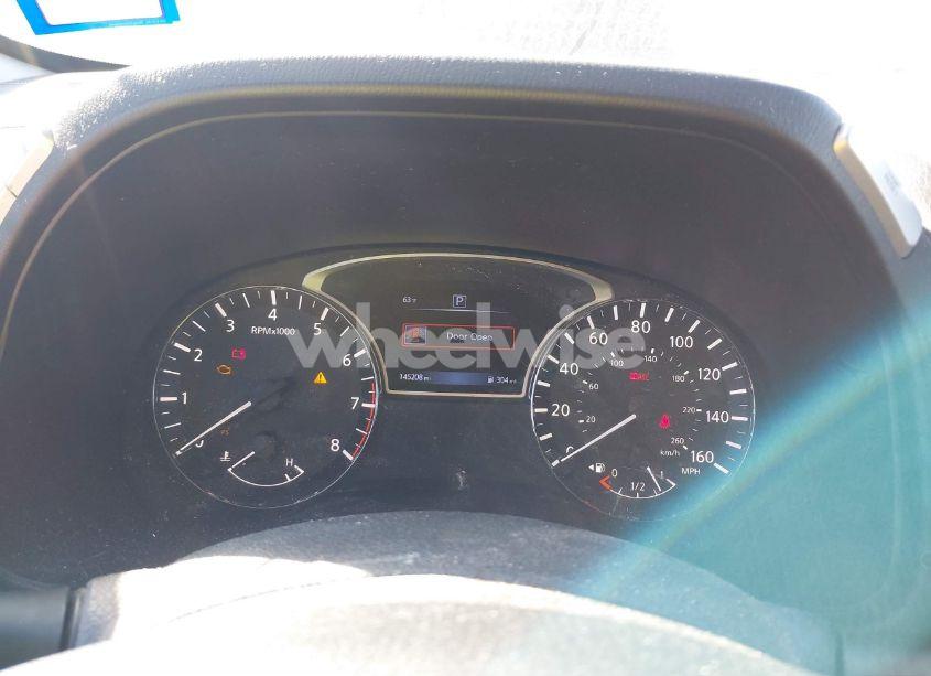 Photo 7 of 2017 Nissan Pathfinder SV (VIN 5N1DR2MN3HC648222)