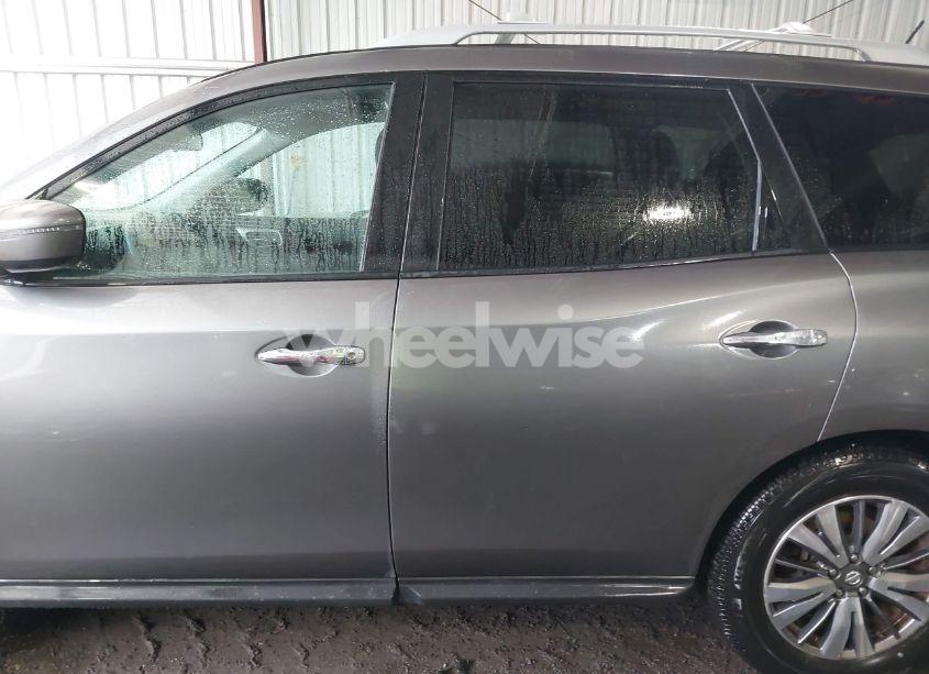 Photo 14 of 2017 Nissan Pathfinder S (VIN 5N1DR2MN3HC654070)