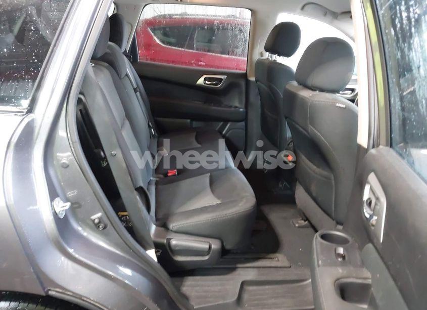 Photo 8 of 2017 Nissan Pathfinder S (VIN 5N1DR2MN3HC654070)