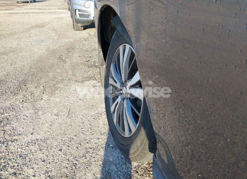 Photo 18 of 2017 Nissan Pathfinder SV (VIN 5N1DR2MN3HC660984)