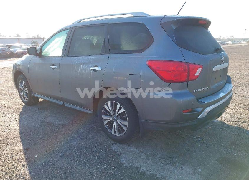 Photo 3 of 2017 Nissan Pathfinder SV (VIN 5N1DR2MN3HC660984)