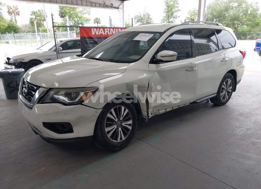 Photo 2 of 2017 Nissan Pathfinder S (VIN 5N1DR2MN3HC674075)