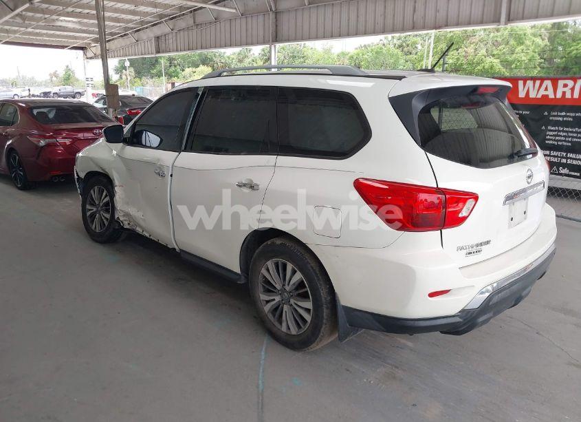 Photo 3 of 2017 Nissan Pathfinder S (VIN 5N1DR2MN3HC674075)