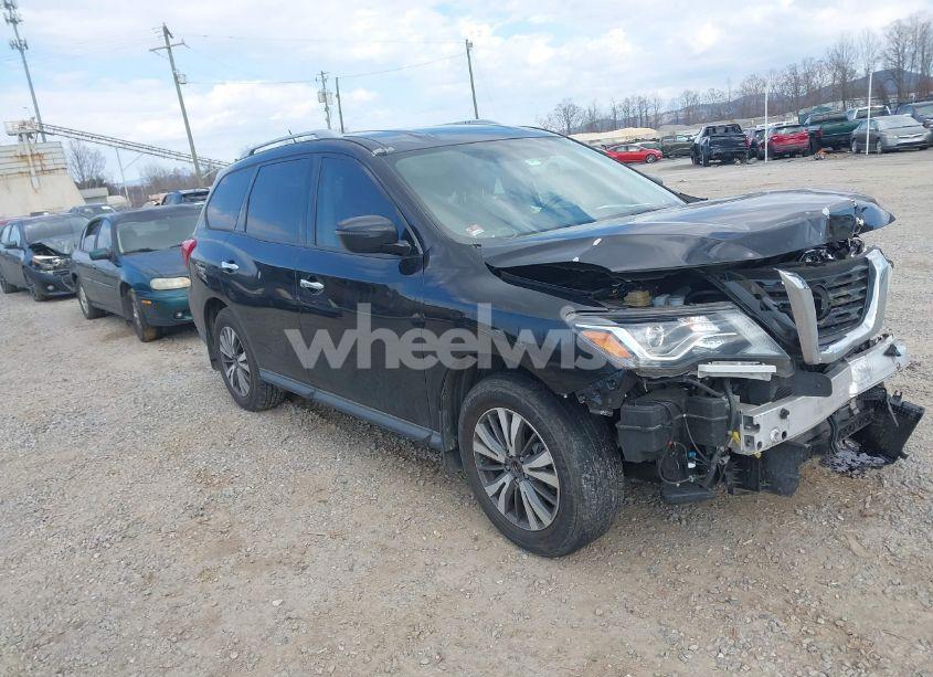 2017 Nissan Pathfinder S (VIN 5N1DR2MN3HC684752) main photo
