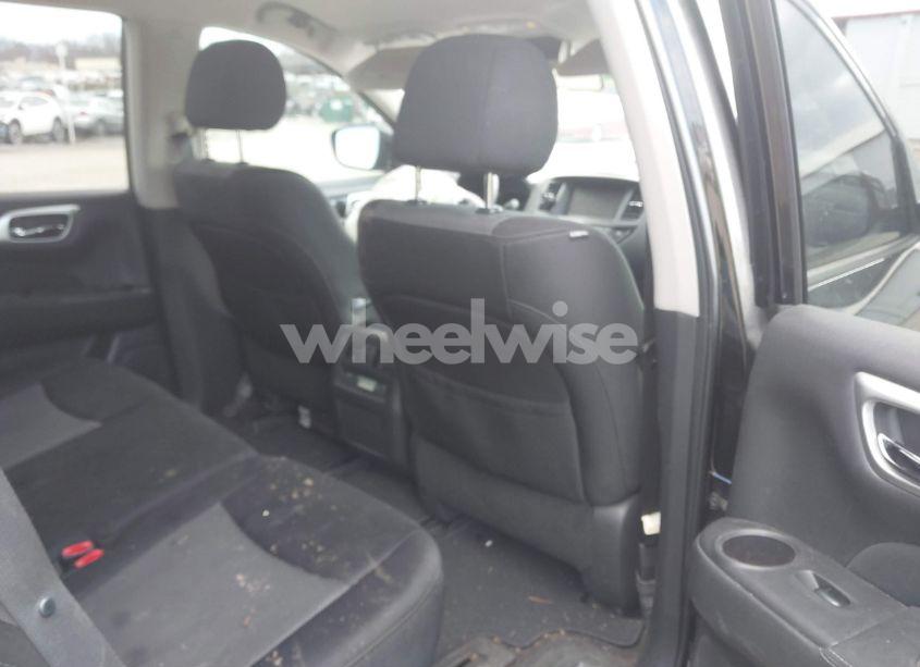 Photo 8 of 2017 Nissan Pathfinder S (VIN 5N1DR2MN3HC684752)