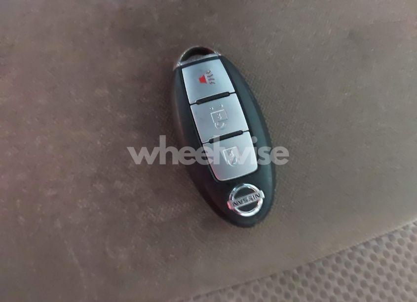 Photo 11 of 2017 Nissan Pathfinder S/SV/SL/PLATINUM (VIN 5N1DR2MN3HC900910)