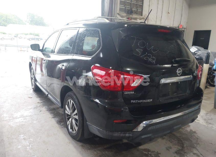 Photo 3 of 2017 Nissan Pathfinder S/SV/SL/PLATINUM (VIN 5N1DR2MN3HC900910)