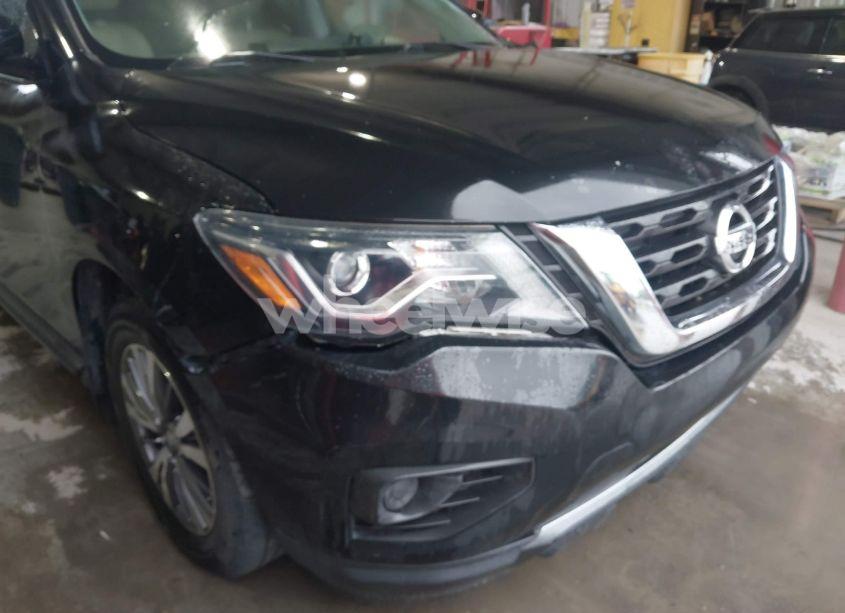 Photo 6 of 2017 Nissan Pathfinder S/SV/SL/PLATINUM (VIN 5N1DR2MN3HC900910)