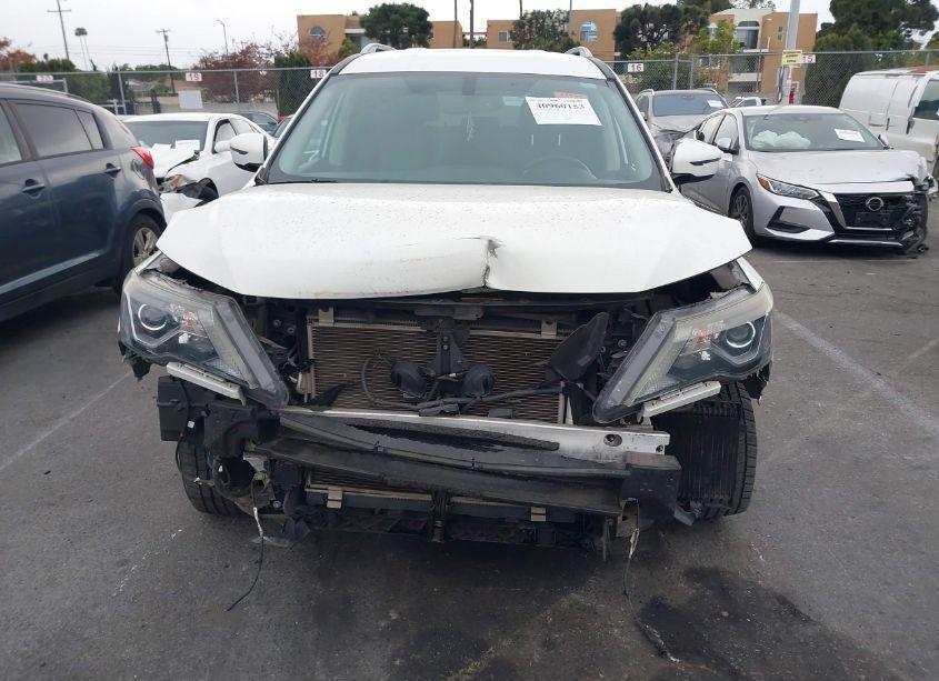 Photo 12 of 2018 Nissan Pathfinder SV (VIN 5N1DR2MN3JC607238)