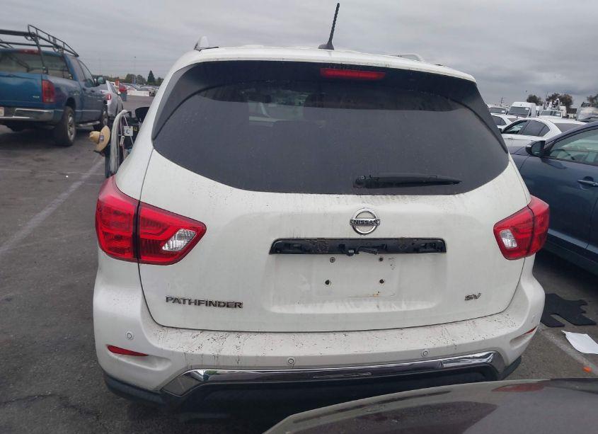 Photo 16 of 2018 Nissan Pathfinder SV (VIN 5N1DR2MN3JC607238)