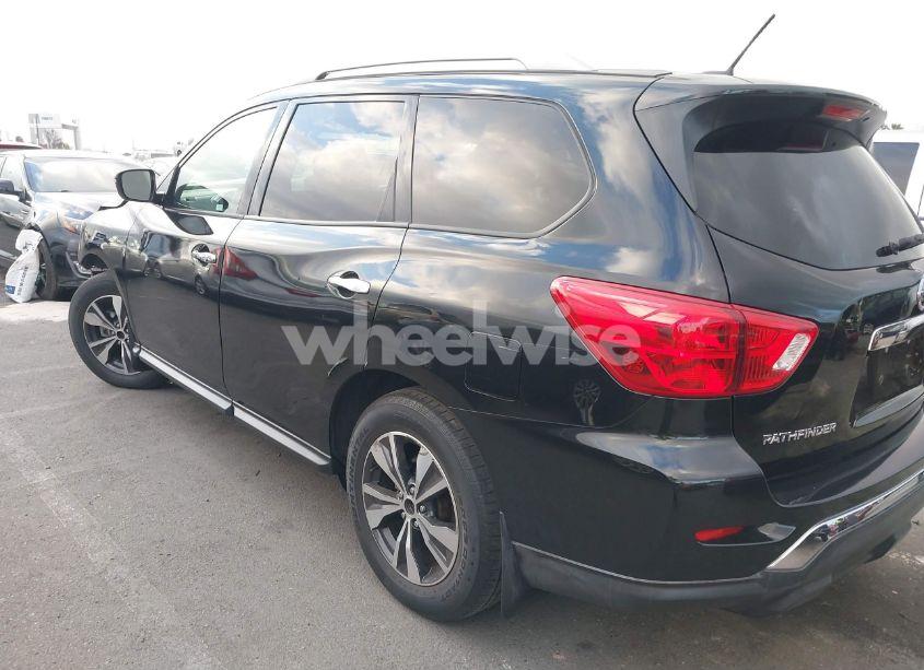 Photo 14 of 2018 Nissan Pathfinder S (VIN 5N1DR2MN3JC639378)