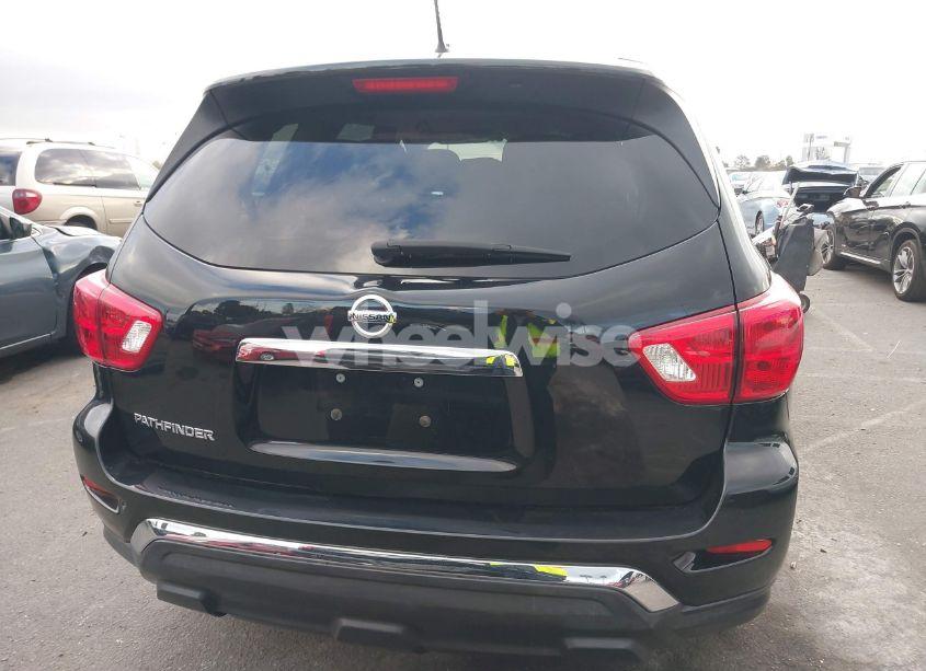 Photo 16 of 2018 Nissan Pathfinder S (VIN 5N1DR2MN3JC639378)