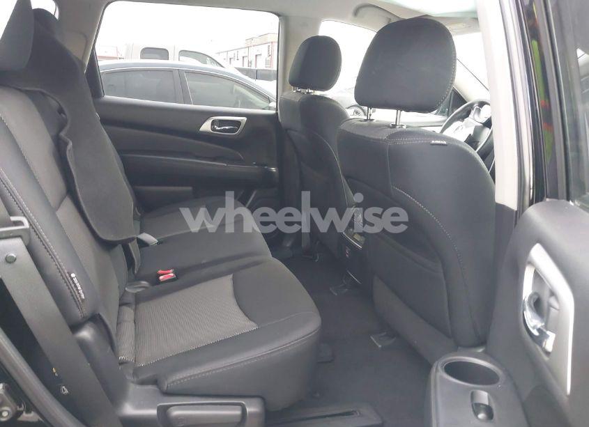 Photo 8 of 2018 Nissan Pathfinder S (VIN 5N1DR2MN3JC639378)