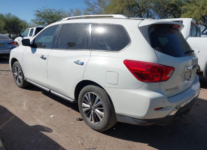 Photo 3 of 2017 Nissan Pathfinder PLATINUM/S/SL/SV (VIN 5N1DR2MN4HC615438)