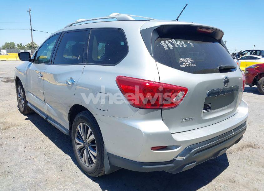 Photo 3 of 2017 Nissan Pathfinder S (VIN 5N1DR2MN4HC627220)