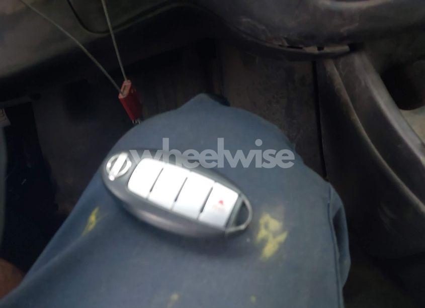 Photo 11 of 2017 Nissan Pathfinder SV (VIN 5N1DR2MN4HC664462)