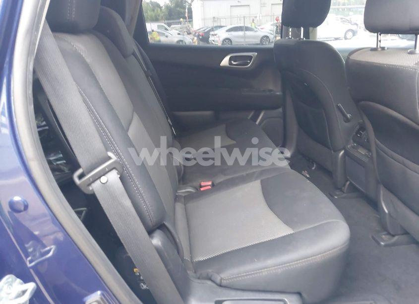 Photo 8 of 2017 Nissan Pathfinder SV (VIN 5N1DR2MN4HC664462)