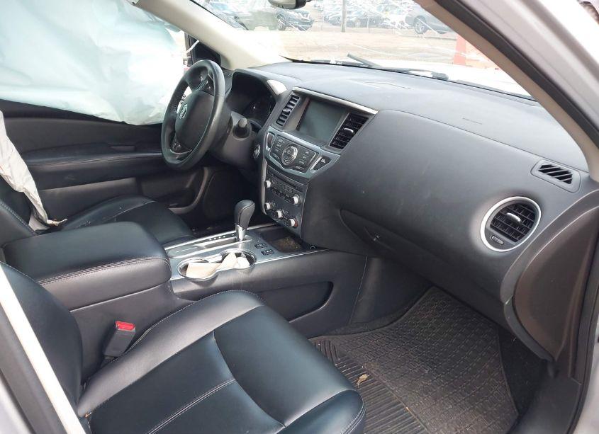 Photo 5 of 2017 Nissan Pathfinder SL (VIN 5N1DR2MN4HC670326)