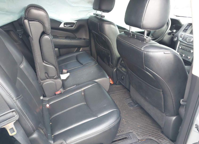 Photo 8 of 2017 Nissan Pathfinder SL (VIN 5N1DR2MN4HC670326)