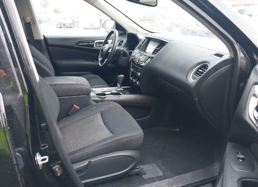 Photo 5 of 2017 Nissan Pathfinder SV (VIN 5N1DR2MN4HC910992)