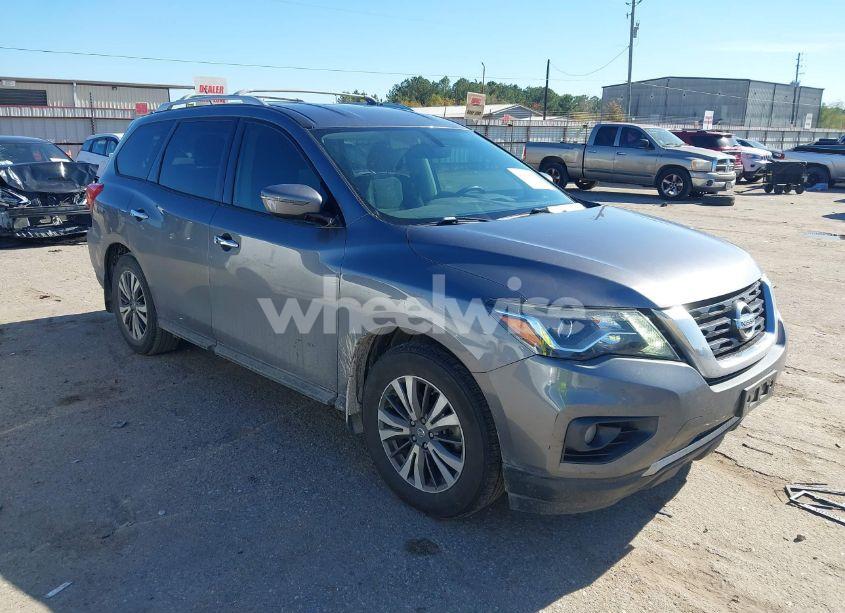 2018 Nissan Pathfinder SV (VIN 5N1DR2MN4JC603960) main photo