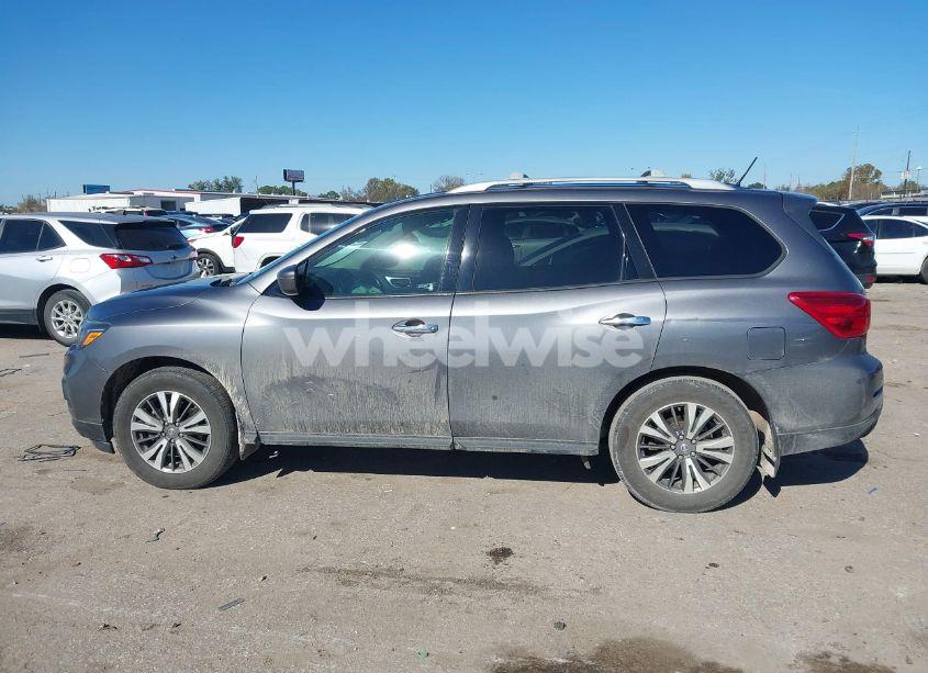 Photo 14 of 2018 Nissan Pathfinder SV (VIN 5N1DR2MN4JC603960)