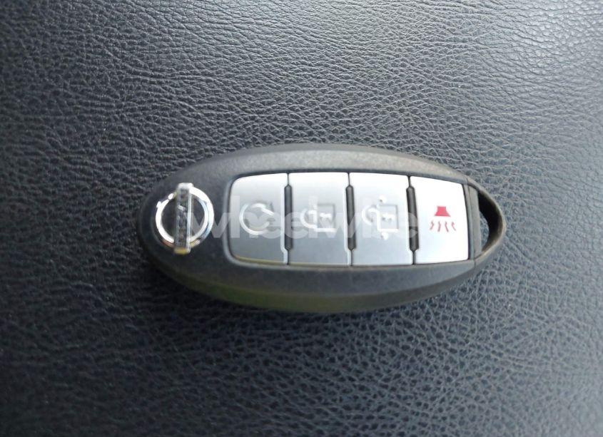 Photo 11 of 2018 Nissan Pathfinder SV (VIN 5N1DR2MN4JC649305)