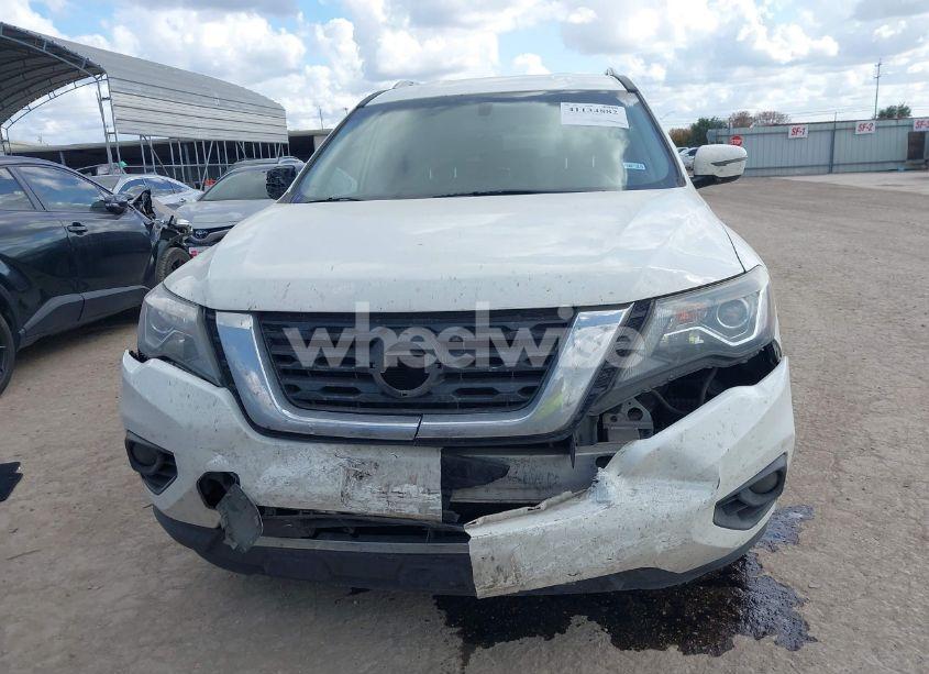 Photo 12 of 2018 Nissan Pathfinder SV (VIN 5N1DR2MN4JC649305)