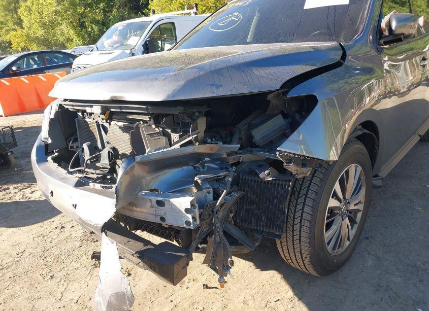 Photo 6 of 2019 Nissan Pathfinder SV (VIN 5N1DR2MN4KC595408)