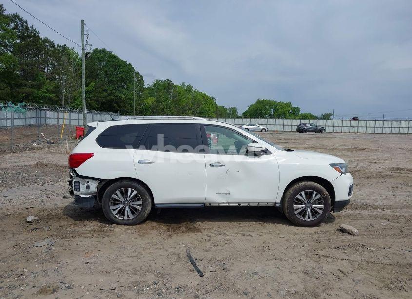 Photo 13 of 2017 Nissan Pathfinder S (VIN 5N1DR2MN5HC607915)