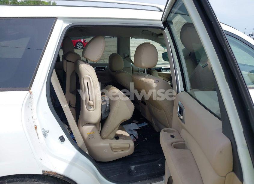 Photo 8 of 2017 Nissan Pathfinder S (VIN 5N1DR2MN5HC607915)