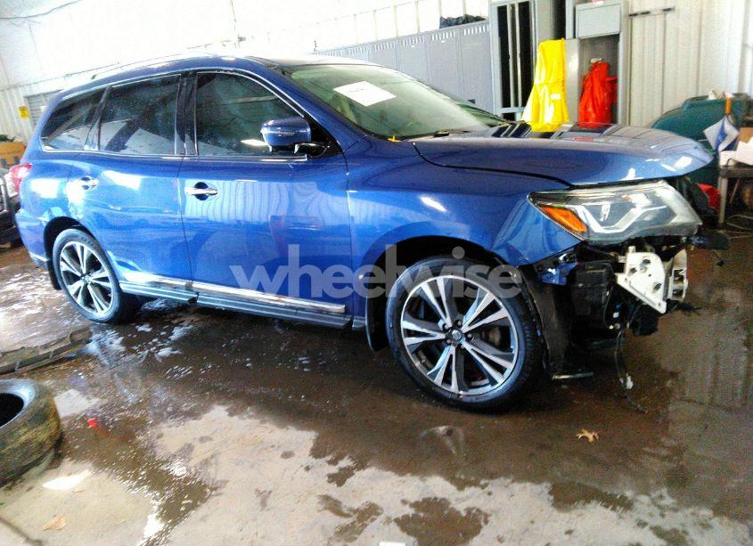 2017 Nissan Pathfinder PLATINUM (VIN 5N1DR2MN5HC624651) main photo