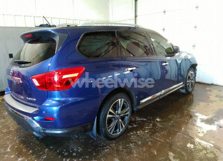 Photo 4 of 2017 Nissan Pathfinder PLATINUM (VIN 5N1DR2MN5HC624651)