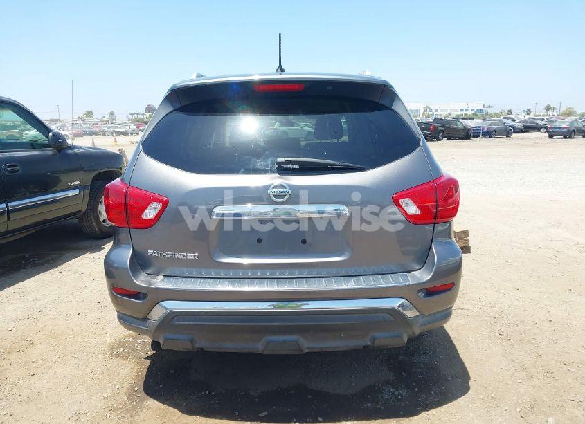 Photo 16 of 2017 Nissan Pathfinder S (VIN 5N1DR2MN5HC626920)