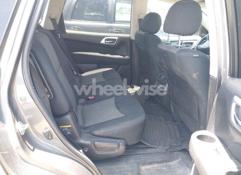 Photo 8 of 2017 Nissan Pathfinder S (VIN 5N1DR2MN5HC626920)