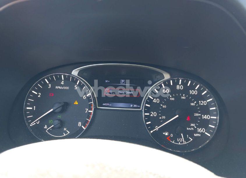 Photo 7 of 2017 Nissan Pathfinder SV (VIN 5N1DR2MN5HC683800)