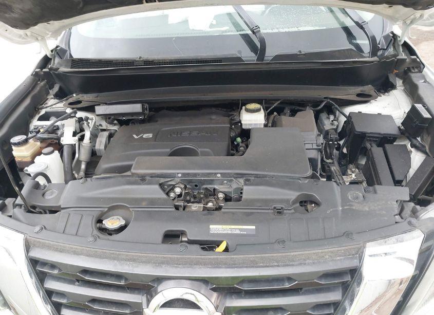 Photo 10 of 2017 Nissan Pathfinder S (VIN 5N1DR2MN5HC690665)