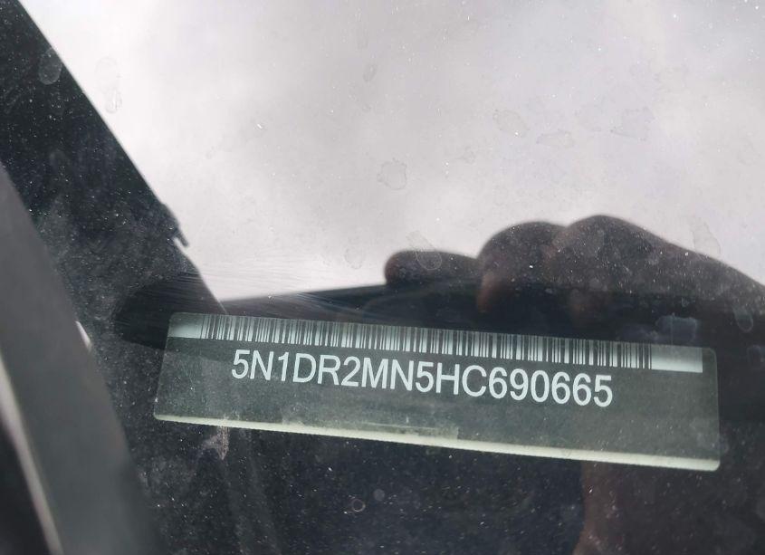 Photo 9 of 2017 Nissan Pathfinder S (VIN 5N1DR2MN5HC690665)