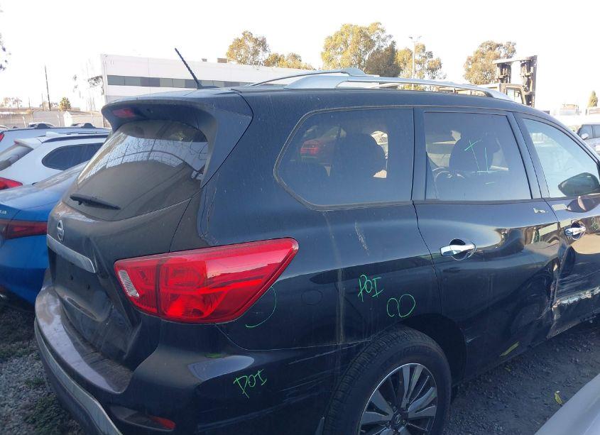 Photo 4 of 2017 Nissan Pathfinder S (VIN 5N1DR2MN5HC698216)