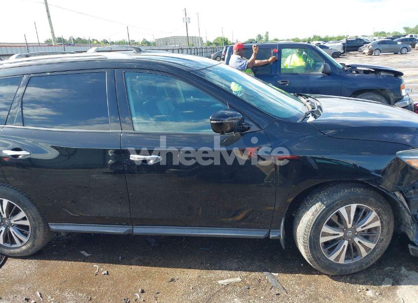 Photo 13 of 2017 Nissan Pathfinder SL (VIN 5N1DR2MN5HC903047)