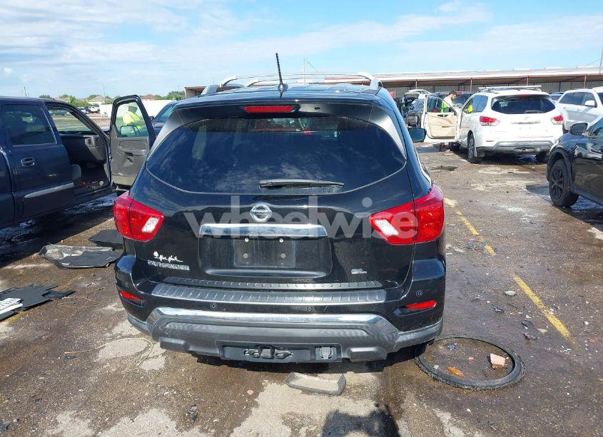 Photo 16 of 2017 Nissan Pathfinder SL (VIN 5N1DR2MN5HC903047)