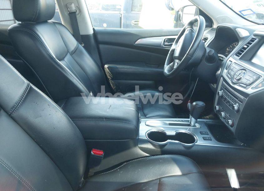 Photo 5 of 2017 Nissan Pathfinder SL (VIN 5N1DR2MN5HC903047)