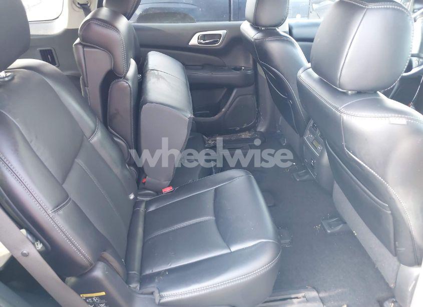 Photo 8 of 2017 Nissan Pathfinder SL (VIN 5N1DR2MN5HC903047)