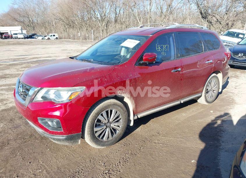 Photo 2 of 2018 Nissan Pathfinder SL (VIN 5N1DR2MN5JC611324)