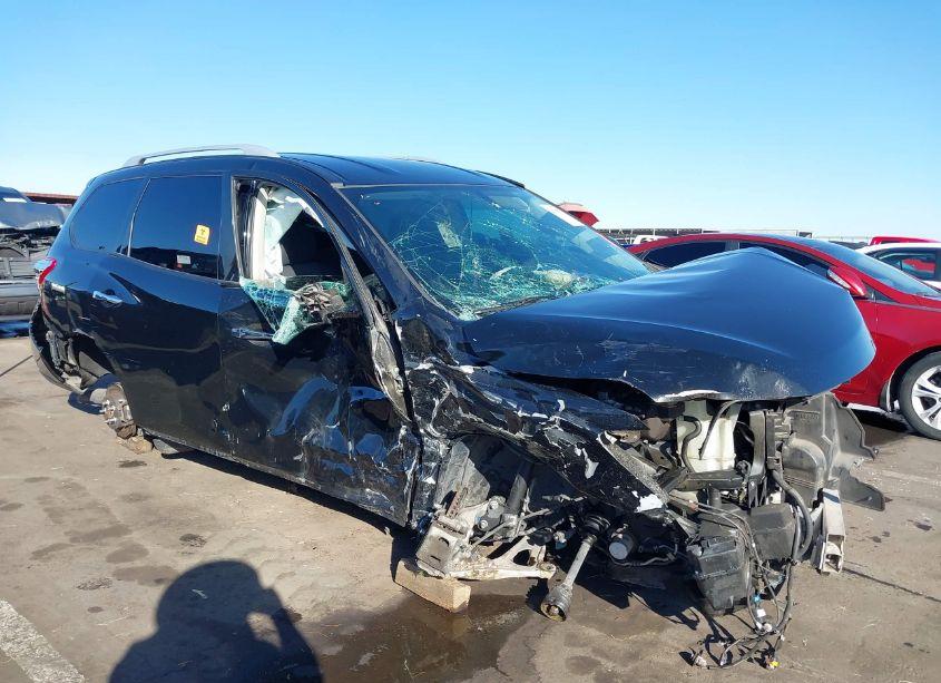 2019 Nissan Pathfinder SV (VIN 5N1DR2MN5KC620767) main photo