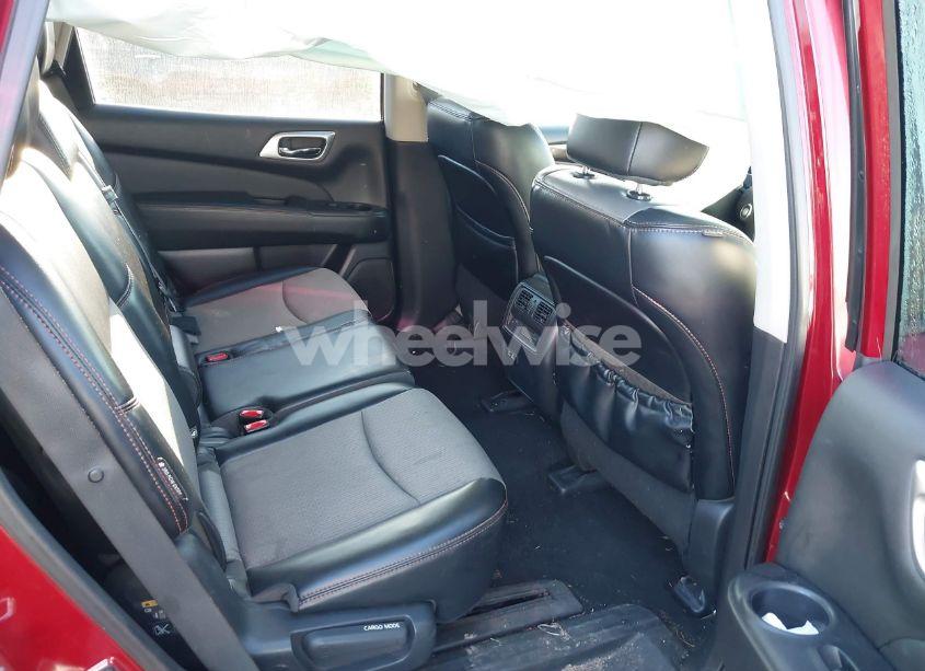 Photo 8 of 2019 Nissan Pathfinder SV (VIN 5N1DR2MN5KC651789)