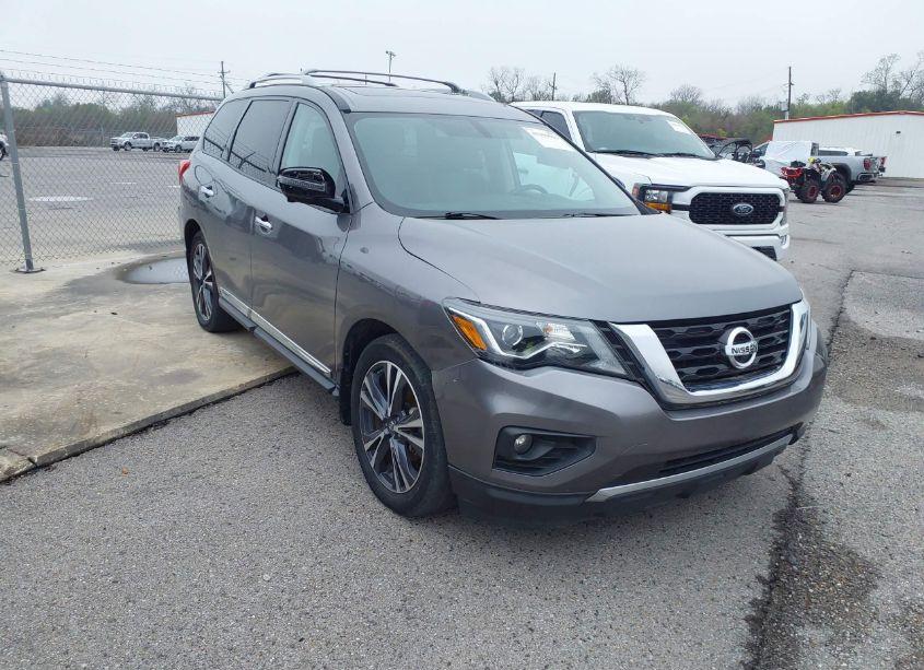 2017 Nissan Pathfinder PLATINUM (VIN 5N1DR2MN6HC604277) main photo