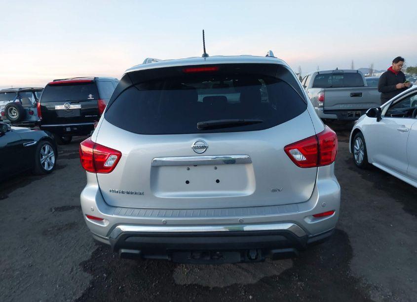 Photo 16 of 2017 Nissan Pathfinder SV (VIN 5N1DR2MN6HC621340)