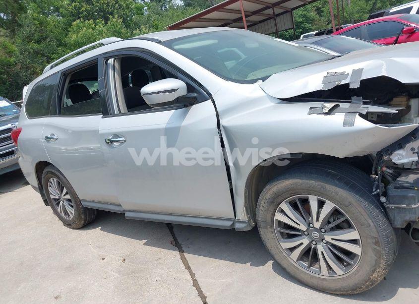 Photo 14 of 2017 Nissan Pathfinder S (VIN 5N1DR2MN6HC631270)