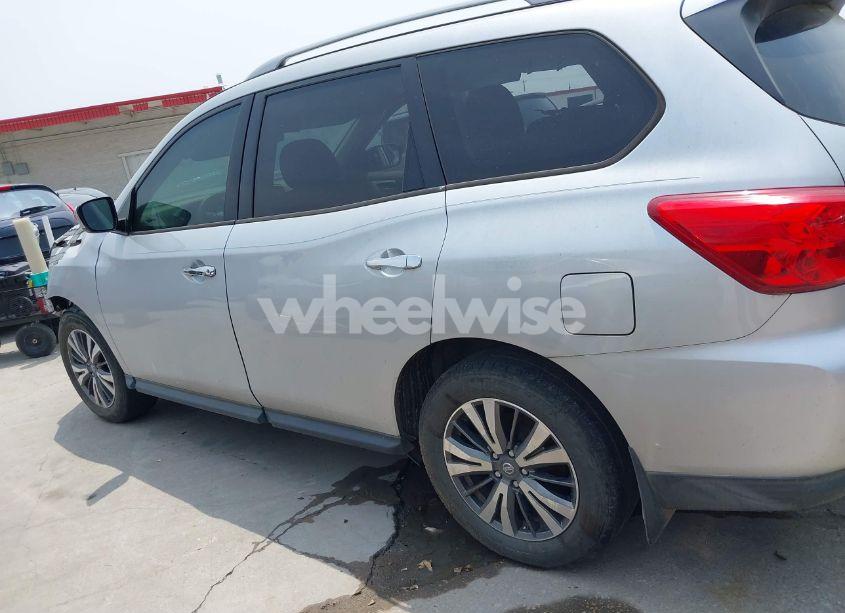 Photo 15 of 2017 Nissan Pathfinder S (VIN 5N1DR2MN6HC631270)